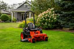 Z242KH Kubota Mower